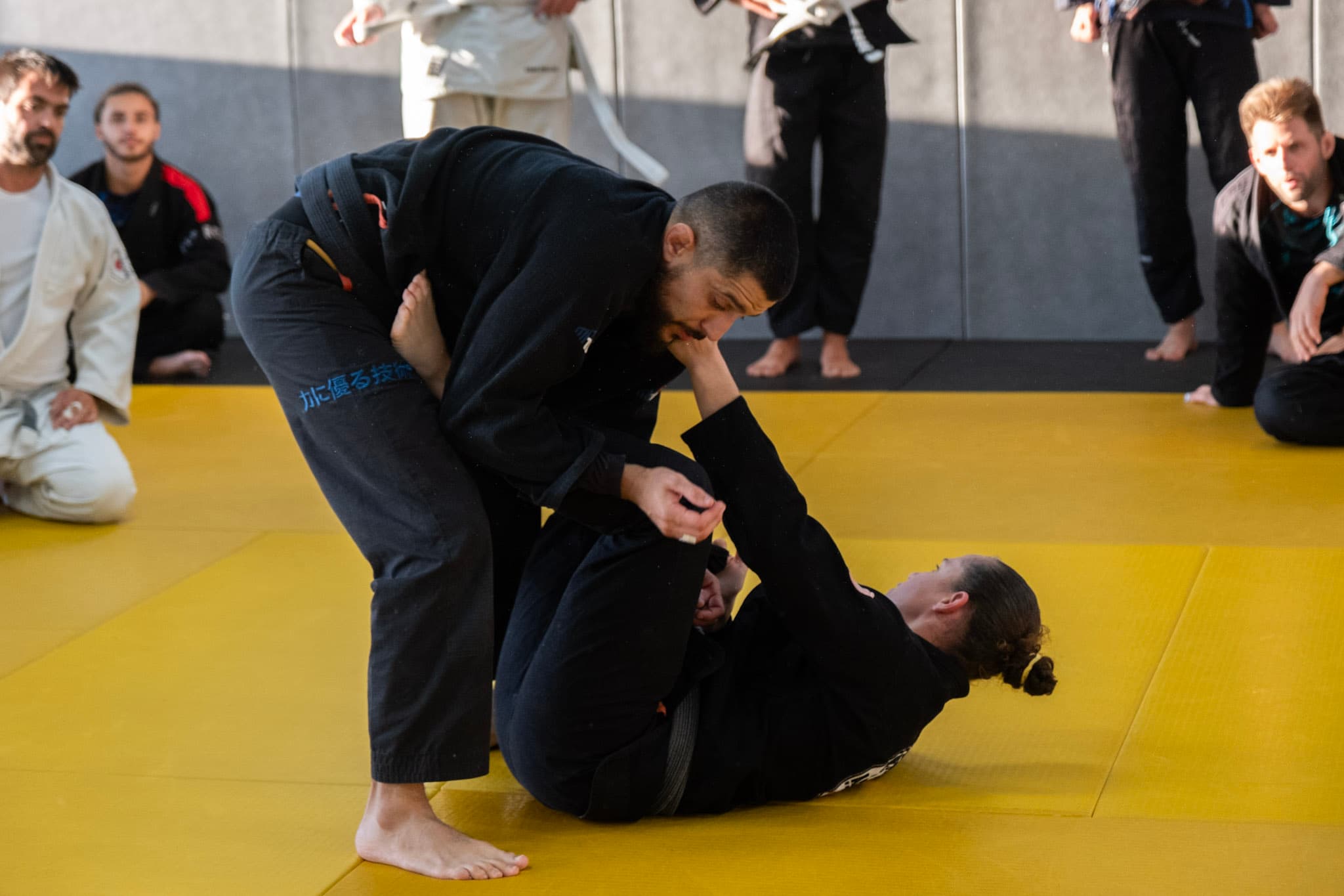 *JJB ou No GI (grappling) : quelles différences pour un débutant ?*